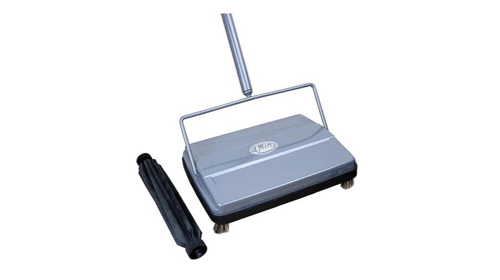 electrostatic floor cleaning device