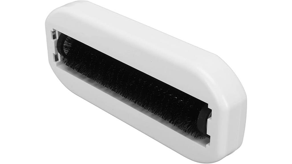 portable crumb sweeping device