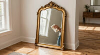 Why Antique Collectors Are Snapping Up This American Mirror